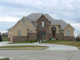 p_Front_Exteriorbeach_house_plans
